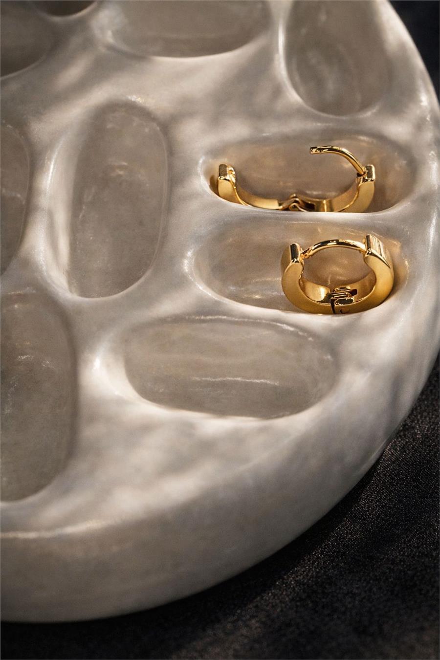 Amaris Mini Eklemli Gold Renk Küpe